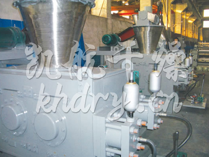 GZL系列干法辗压造粒机